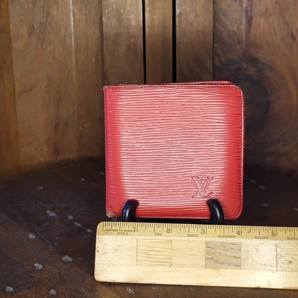 Louis Vuitton Coral Epi Leather Wallet - Picture 2 of 13